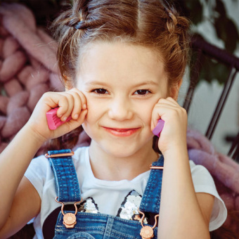 Пластилин классический ЮНЛАНДИЯ "ВЕСЁЛЫЙ ШМЕЛЬ", 12 цветов, 204 г, СО СТЕКОМ, КВАДРАТНЫЙ, 104823