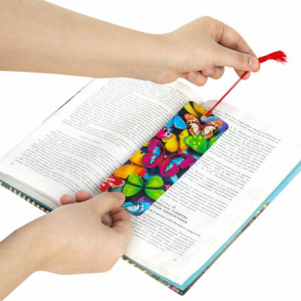 Закладка для книг 3D, BRAUBERG, объемная c движением "Бабочки", с декоративным шнурком-завязкой, 125