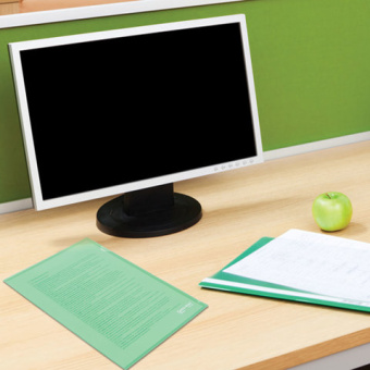 Папка-уголок жесткая BRAUBERG, зеленая, 0,15 мм