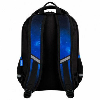Рюкзак BRAUBERG OPTIMA, 2 отделения, с брелоком, "Brave astronaut", 3D-панель, 36х27х18 см, 273159