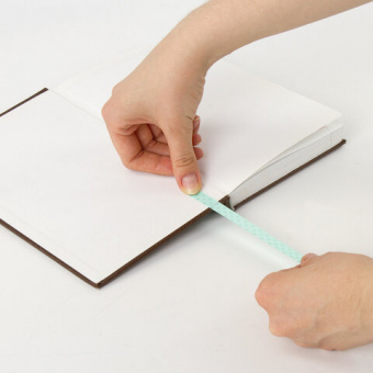 Закладки-ляссе фактурные для книг А5 (длина 28 см) "ФАНТАЗИЯ", клейкий край, 3 ленты, ПИФАГОР, 11297