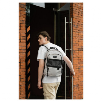 Рюкзак HEIKKI TRILL (ХЕЙКИ) универсальный, 3 отделения, серый с черными вставками, 43х31х14 см, 2725