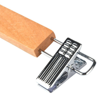 Вешалка-плечики деревянная Attache с клипсами натуральная